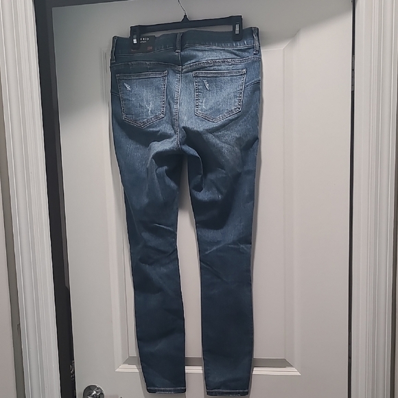 Torrid Bombshell Skinny High-Rise Jeans - Picture 4 of 7